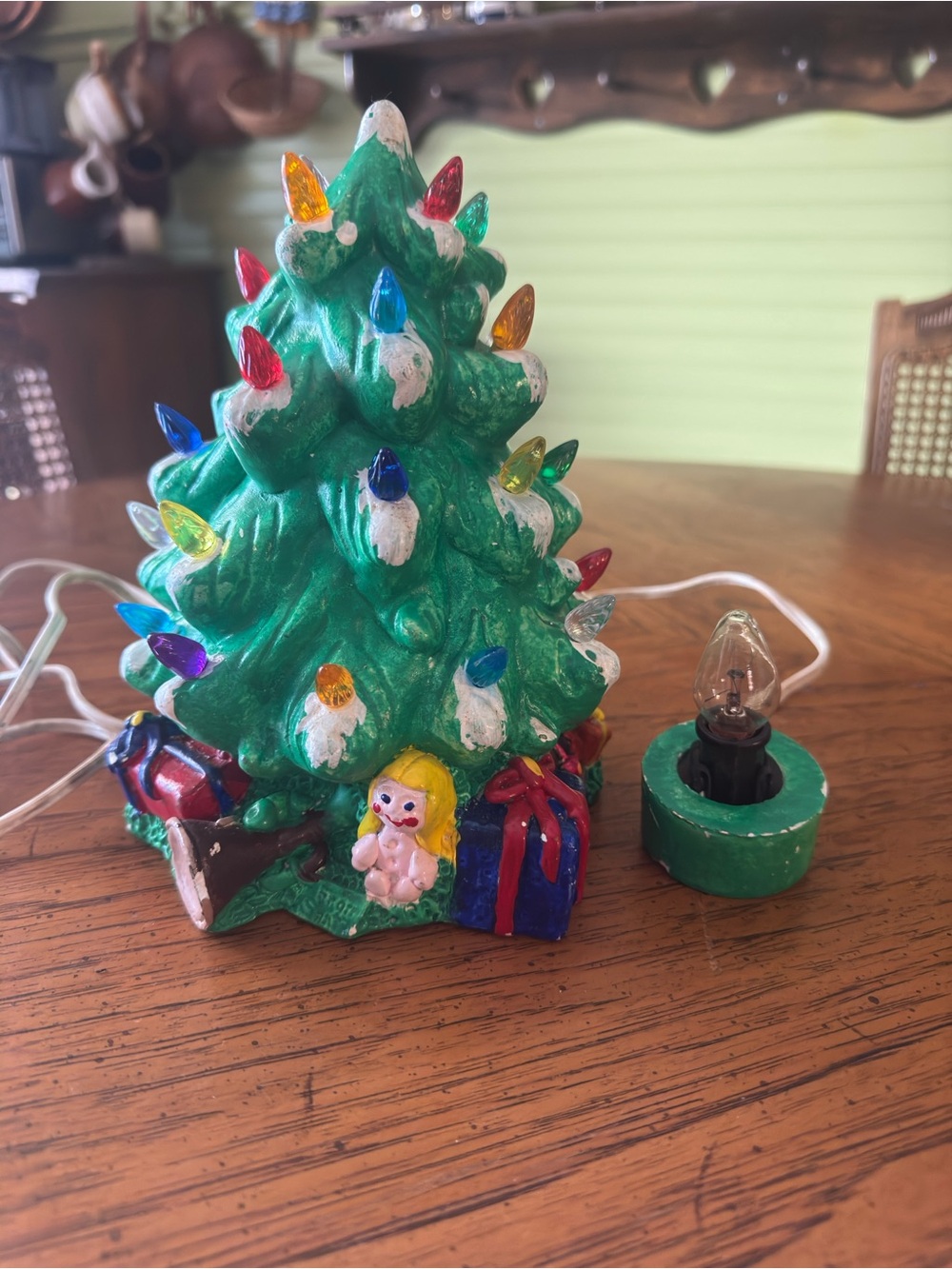 Vintage 1970s Ceramic Christmas Tree – 9” – Complete with Light & All Peg Lights